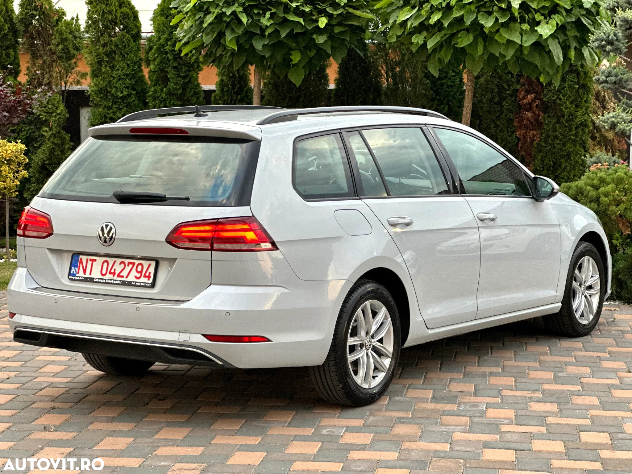 Volkswagen Golf Variant 1.6 TDI (BlueMotion Technology) Trendline - 6