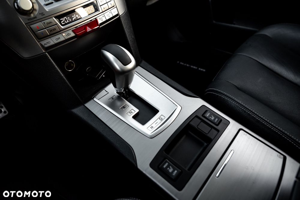 Subaru Legacy 2.5i Lineartronic Sport - 37