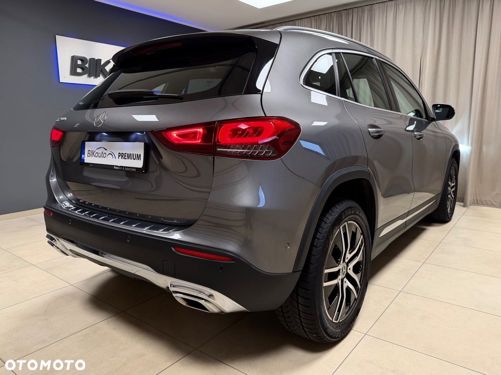 Mercedes-Benz GLA 200 Progressive - 5