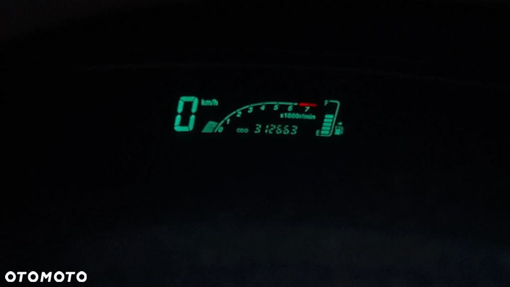 Toyota Yaris 1.0 Blue - 5