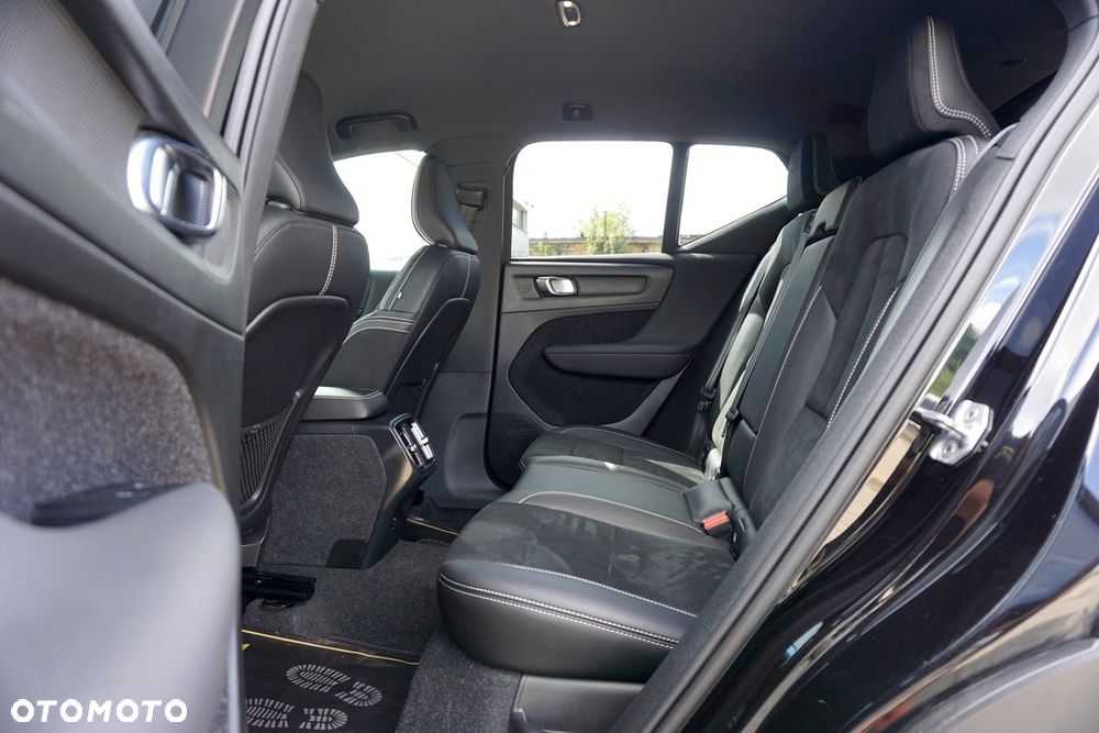 Volvo XC 40 D3 R-Design - 36