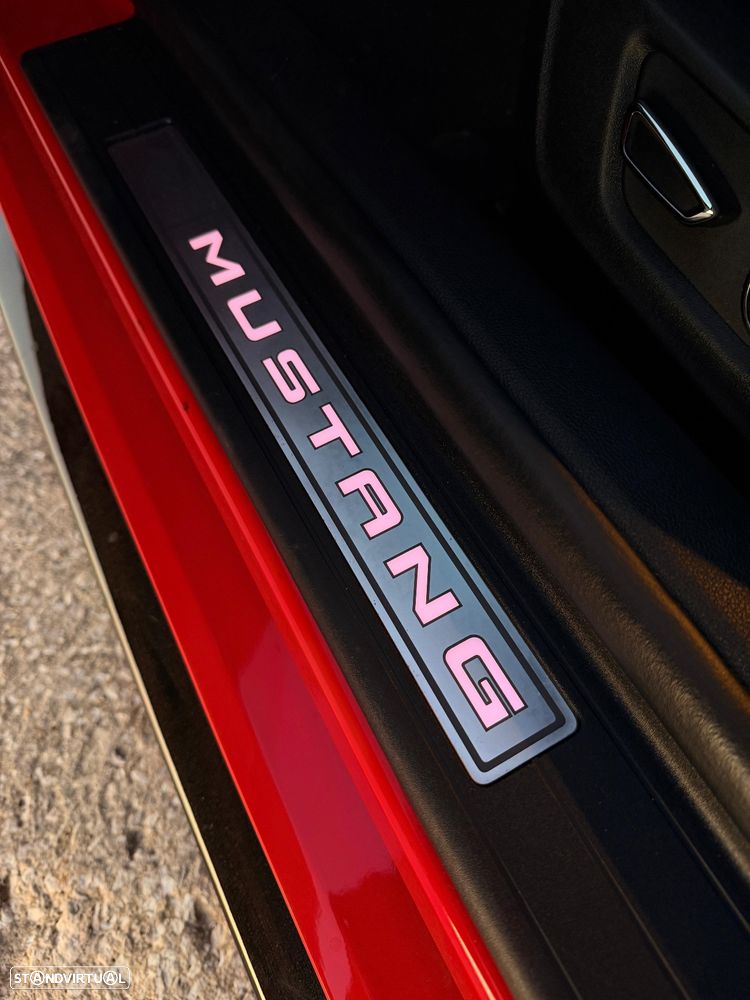 Ford Mustang 2.3i EcoBoost - 37