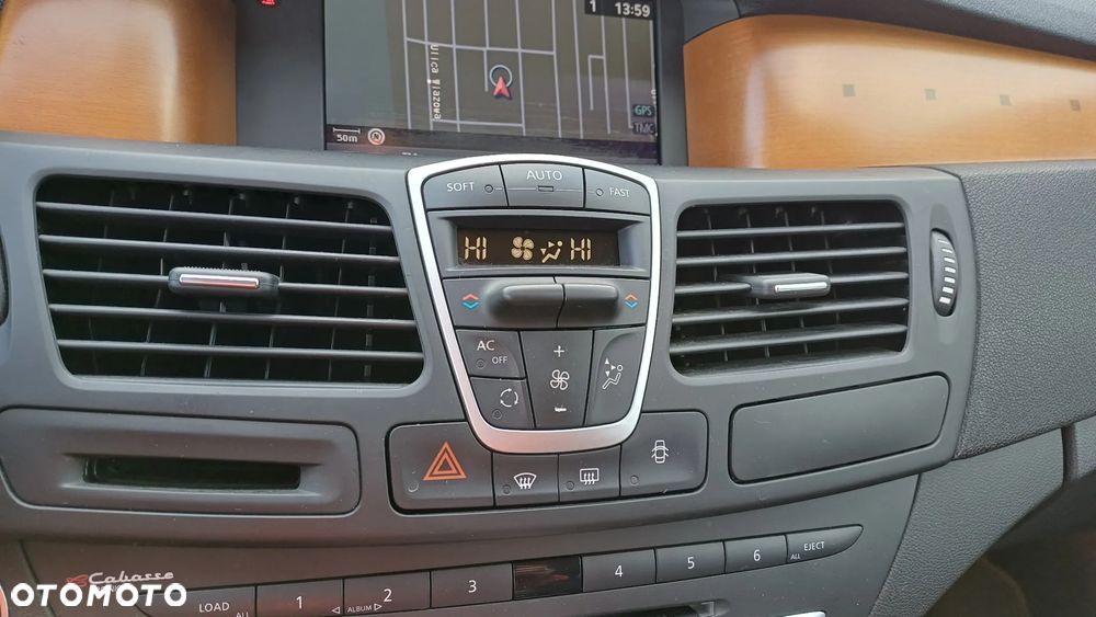 Renault Laguna 2.0 DCi FAP Initiale - 15