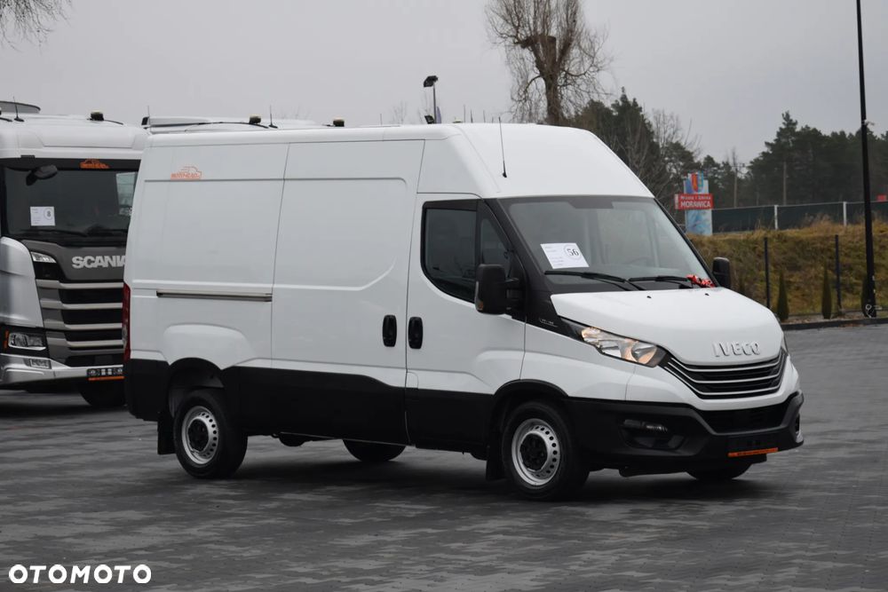 Iveco DAILY 35S12 / 2.3 - 120 KM / DOSTAWCZE / BLASZAK / KLIMA / TEMPOMAT / KLIMA / TRYB CITY / SERWISOWANY / SPROWADZONY Z NIEMIEC - 3