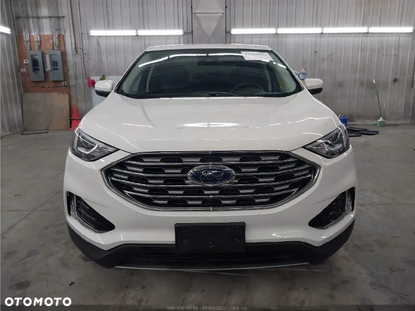 Ford Edge - 2