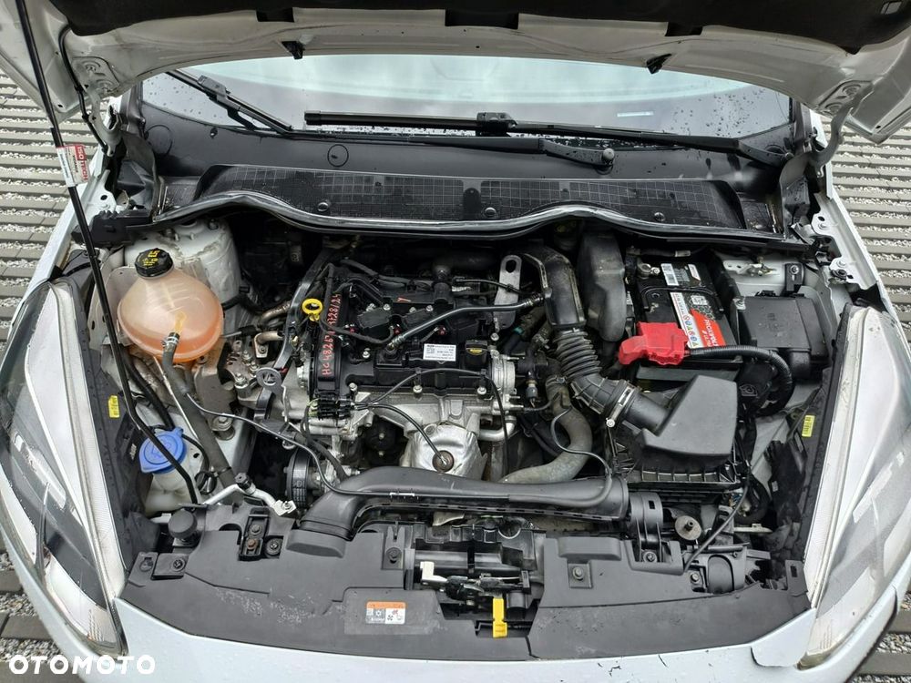Ford Fiesta - 25