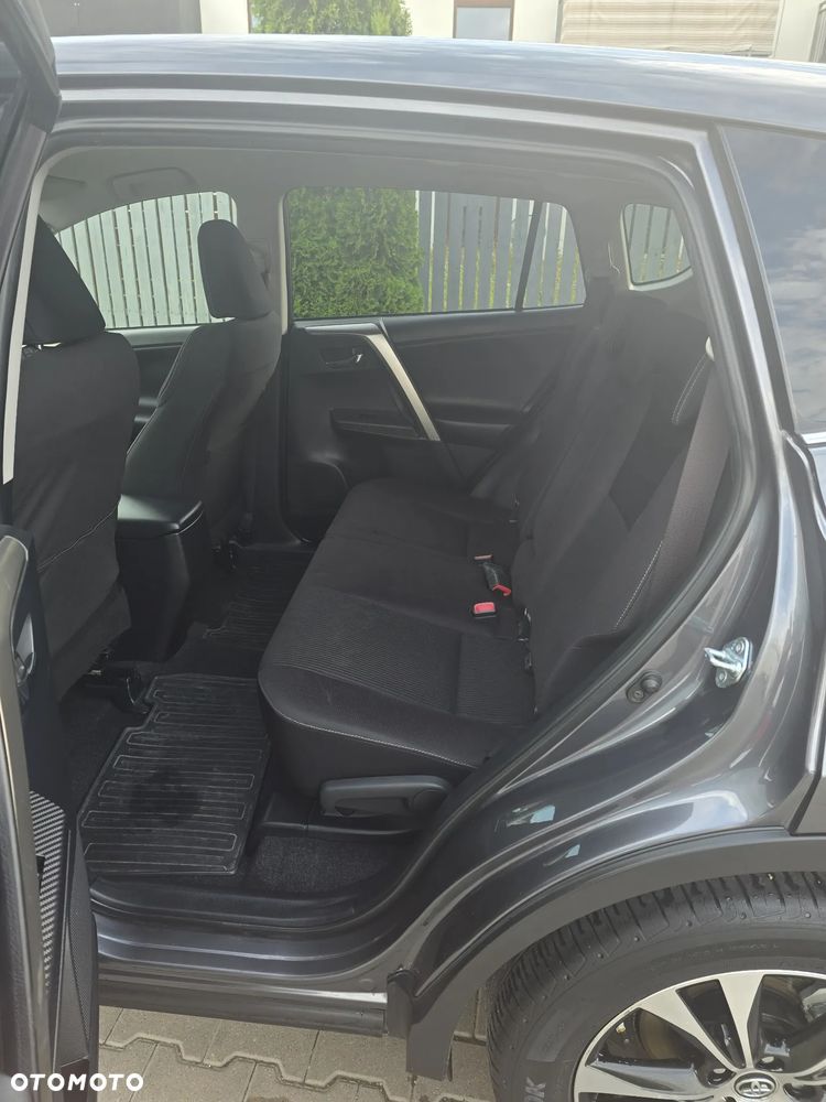 Toyota RAV4 2.0 Active EU6 - 9