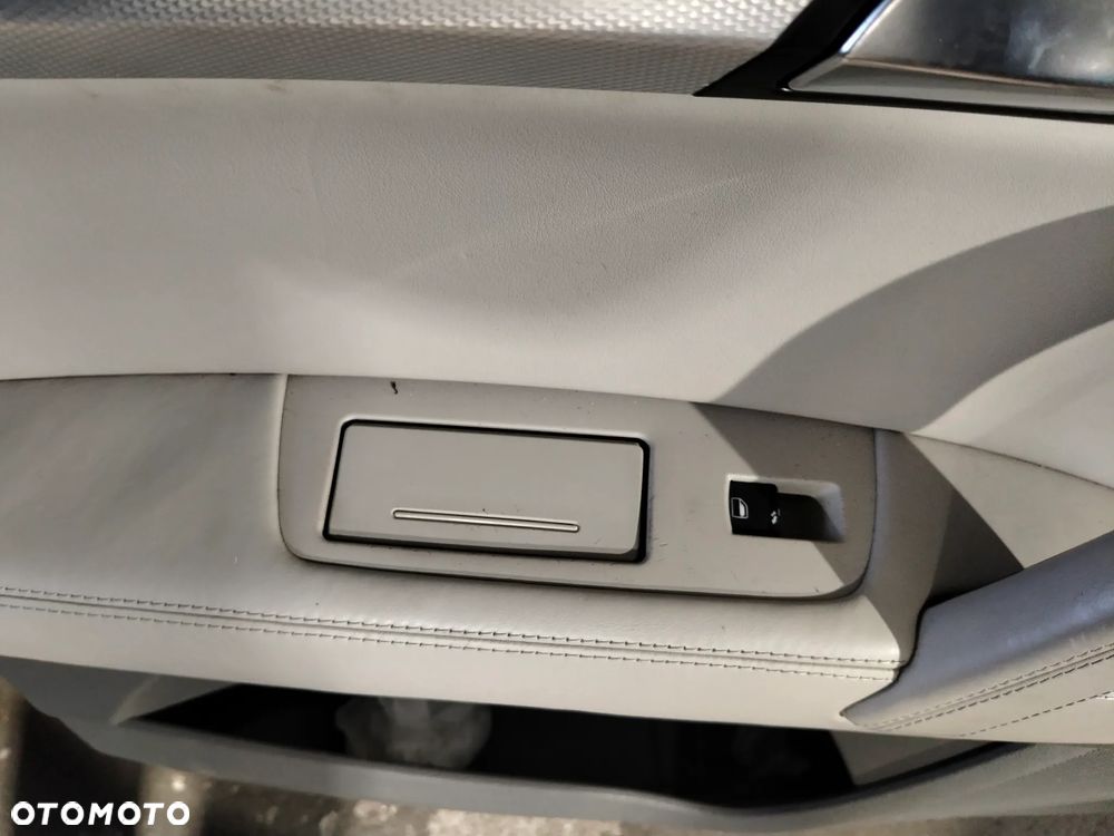 Boczki drzwi Audi Q7 - 8