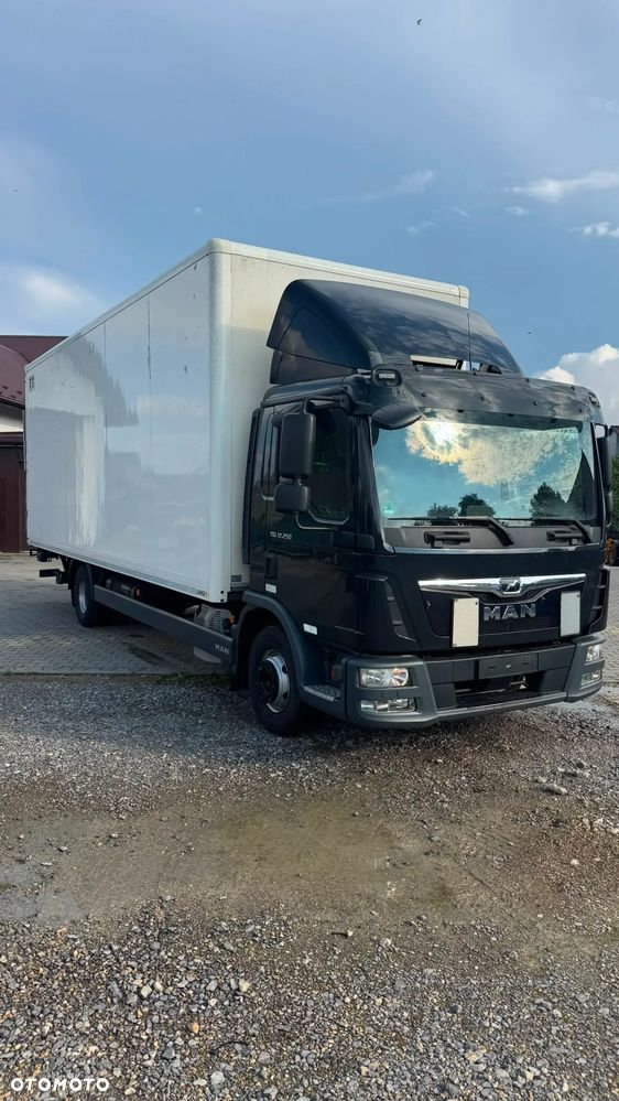 MAN TGL 12.250 Kontener 18 palet Winda 1500 kg Manual Klima Blokada Mostu Sprzęg TGM Atego Midlum Eurocargo - 1