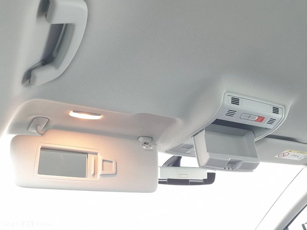 Skoda Superb 2.0 TDI Ambition DSG - 33