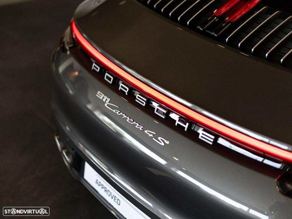 Porsche 911 (992) Carrera 4S PDK - 11