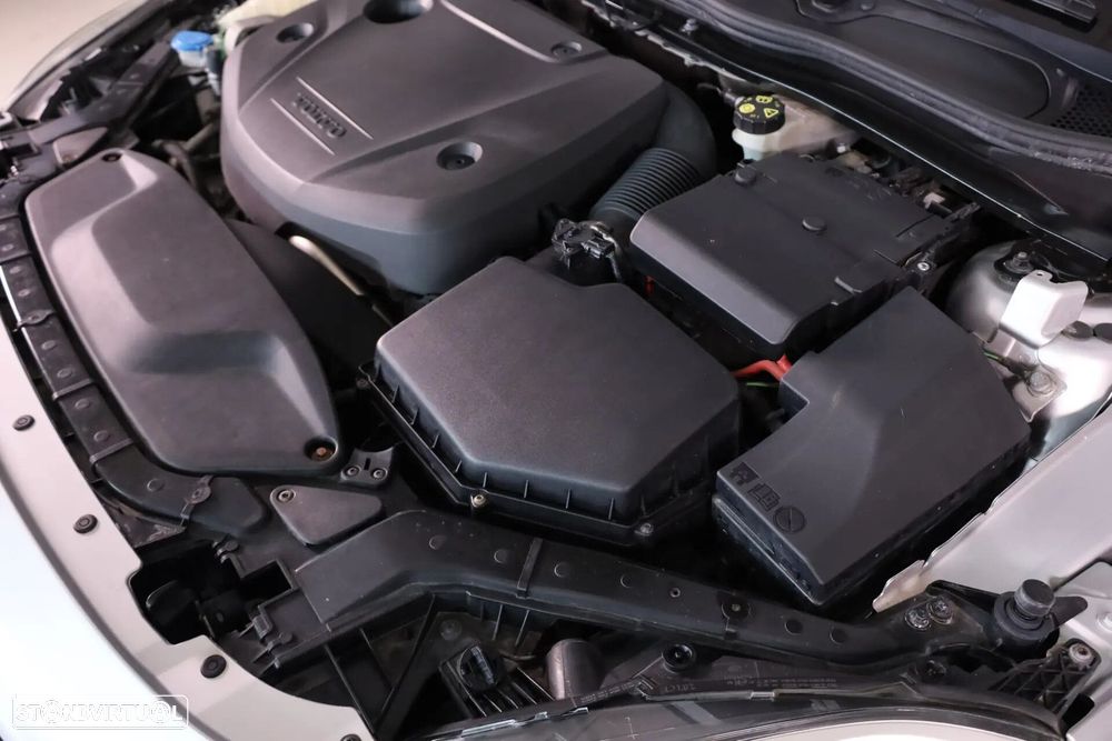 Volvo V40 2.0 D2 Momentum - 11