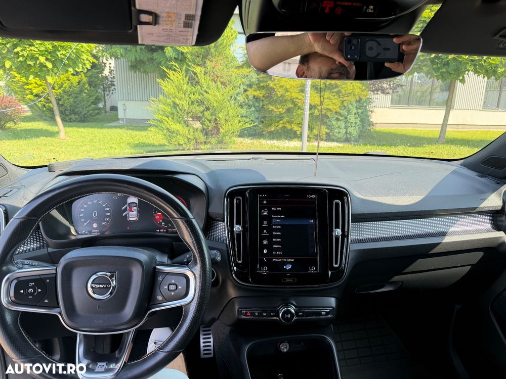 Volvo XC 40 D4 AWD R-Design - 12