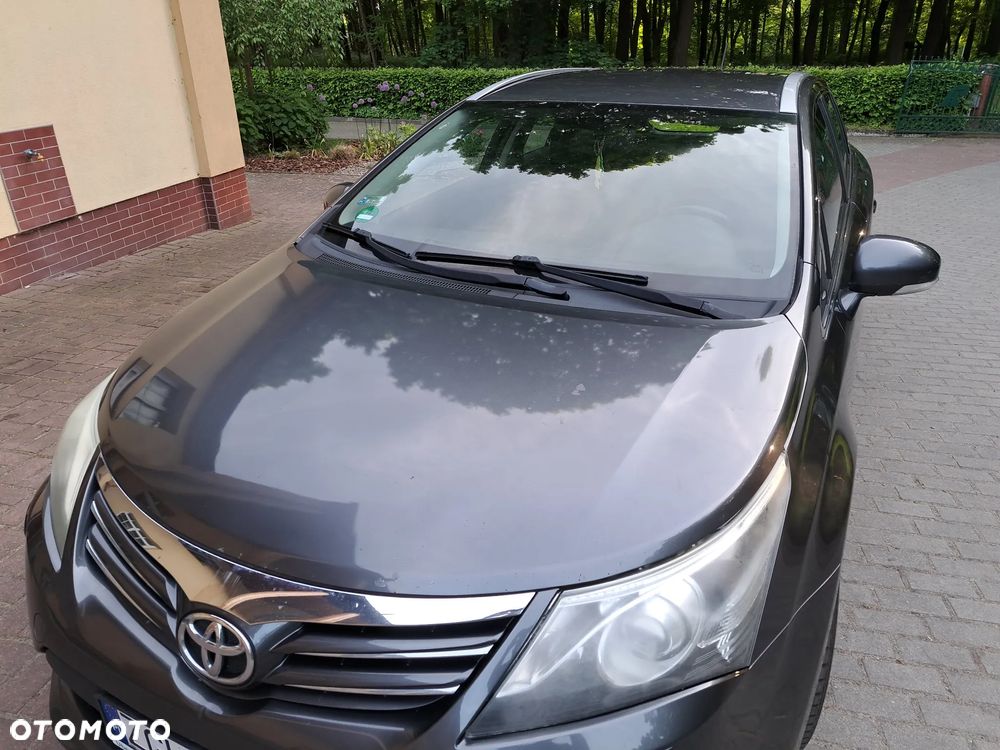 Toyota Avensis 2.0 D-4D Active - 9