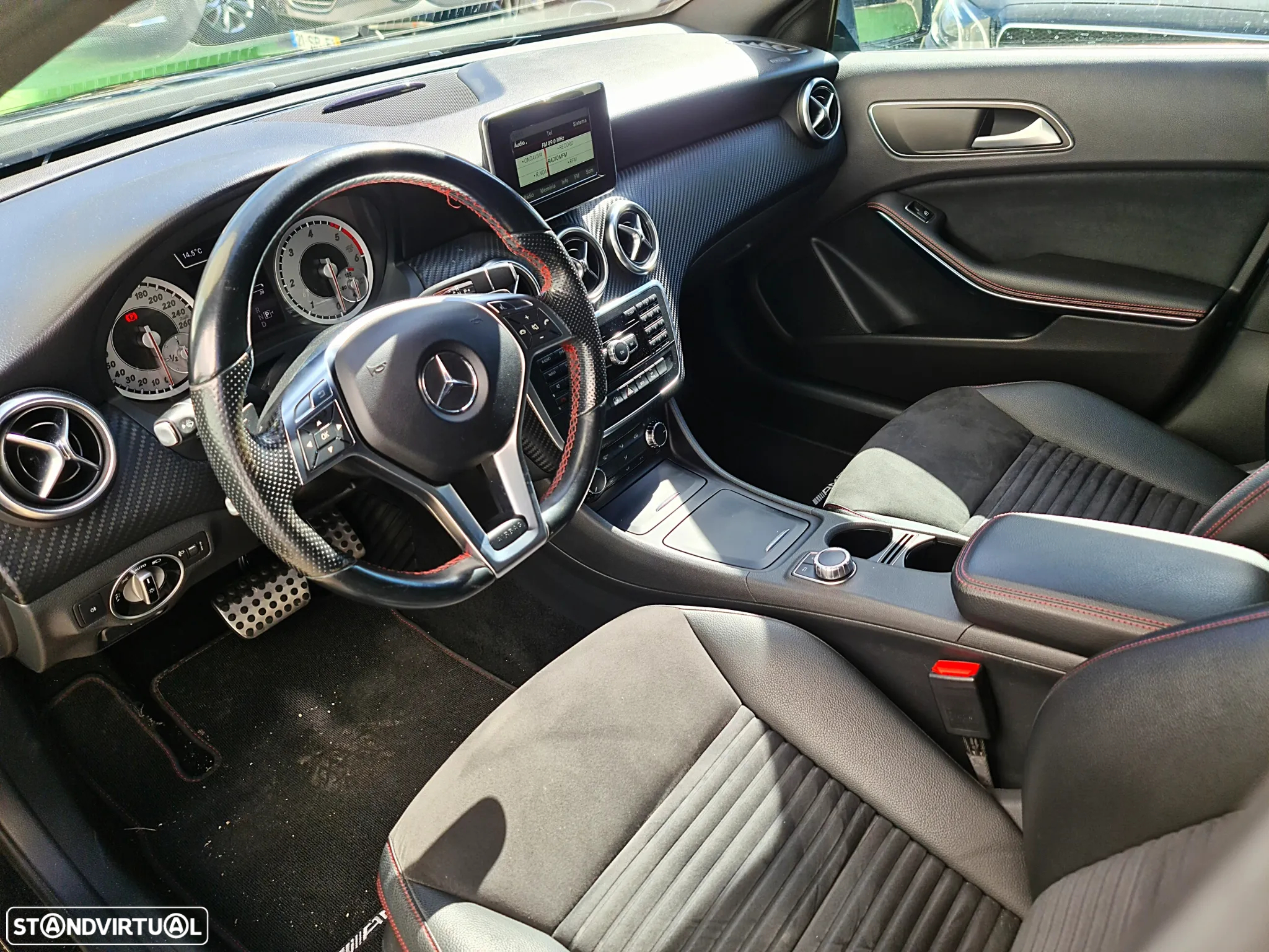Mercedes-Benz A 180 d 7G-DCT AMG Line - 12
