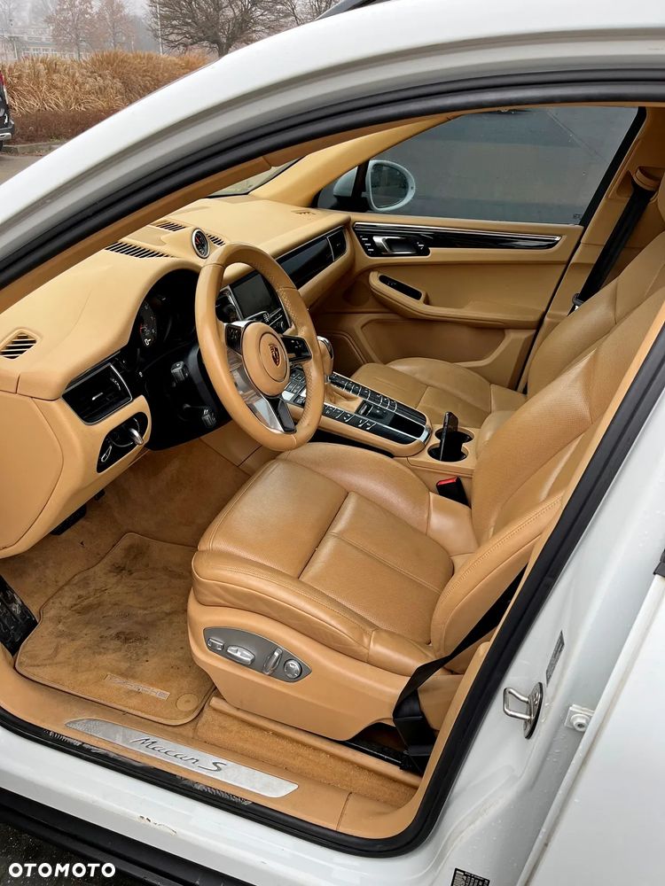 Porsche Macan S - 19
