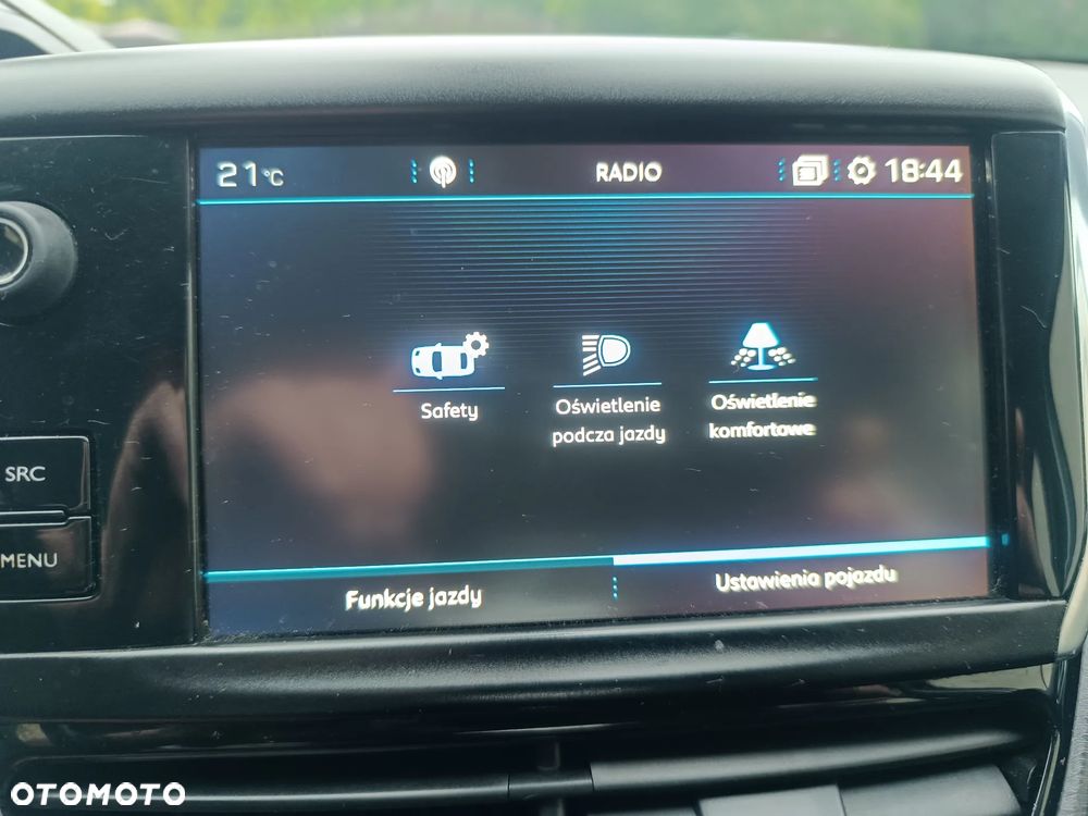 Peugeot 2008 1.6 BlueHDi Allure - 19