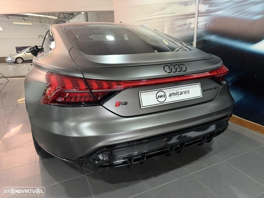 Audi RS e-tron GT quattro - 8