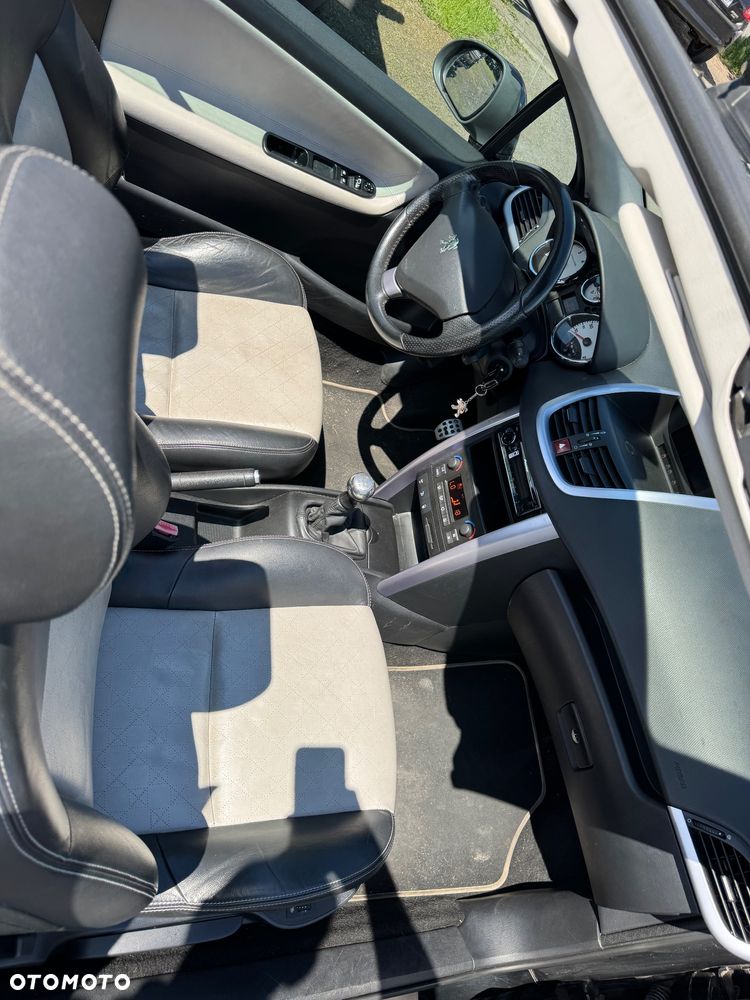 Peugeot 207 CC - 25