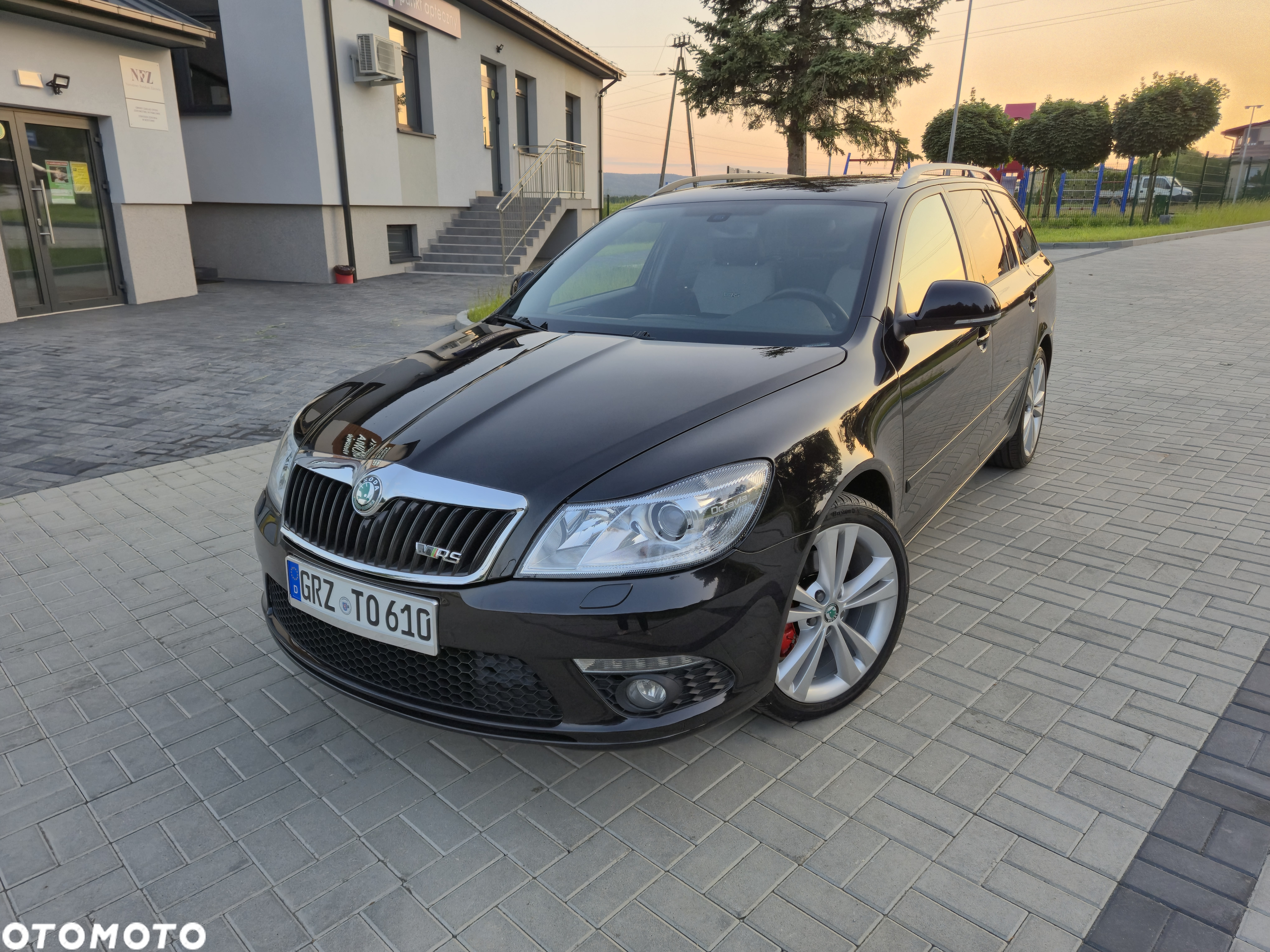 Skoda Octavia Combi 2.0 TSI RS - 8