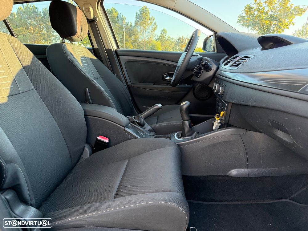 Renault Mégane Sport Tourer 1.5 dCi Confort - 12