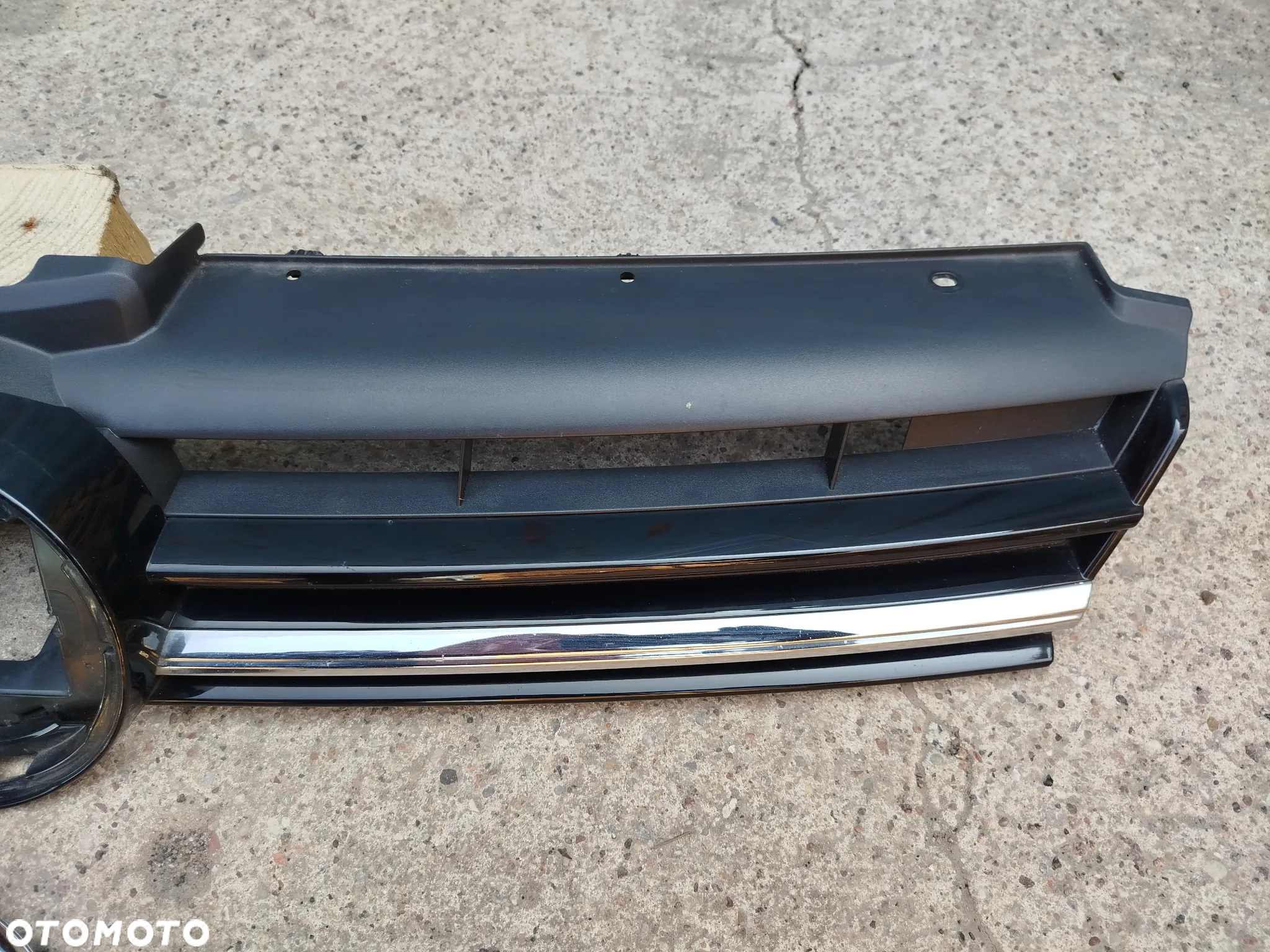 Volkswagen Golf VII 7 grill atrapa pod radar - 7