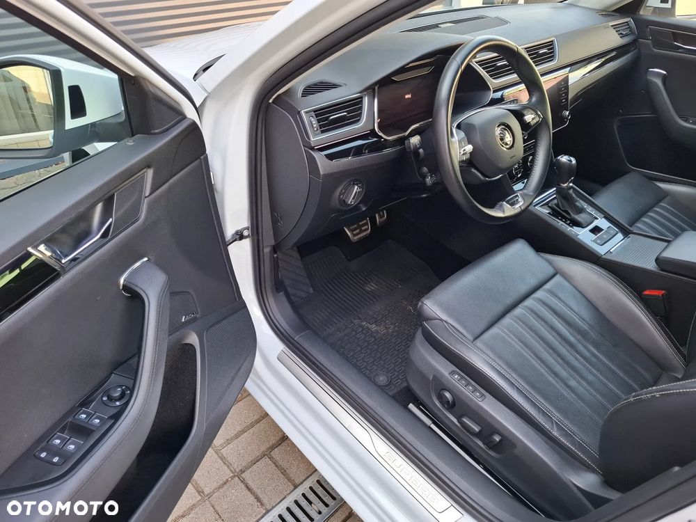 Skoda Superb 1.4 TSI Plug-In Hybrid L&K DSG - 10