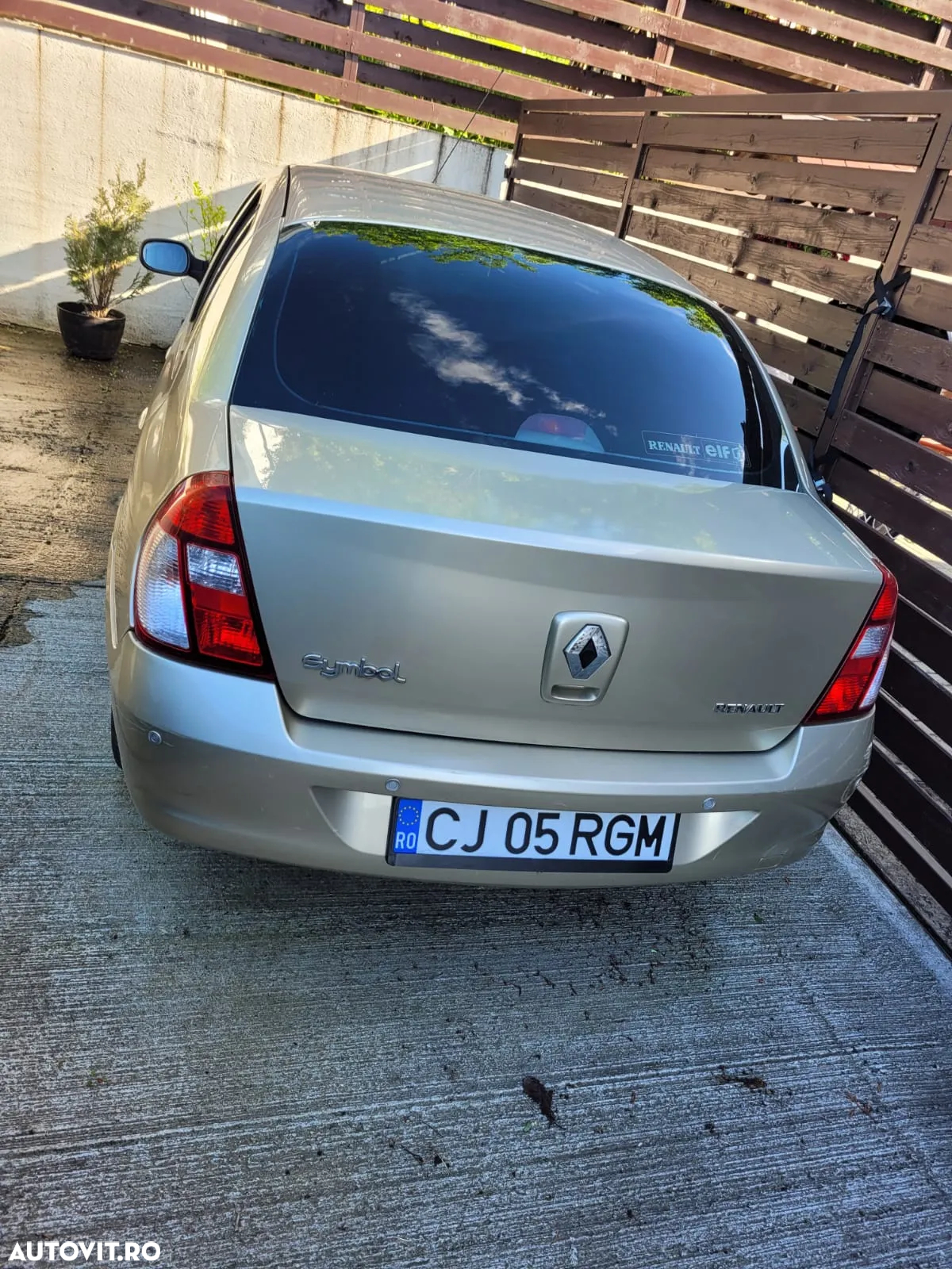 Renault Symbol - 2