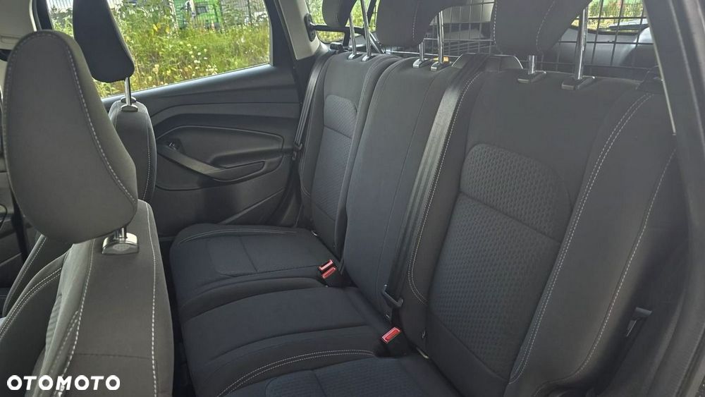 Ford Kuga - 13