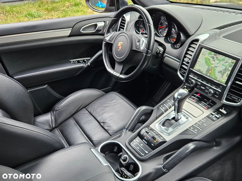Porsche Cayenne Turbo Tiptronic S - 13