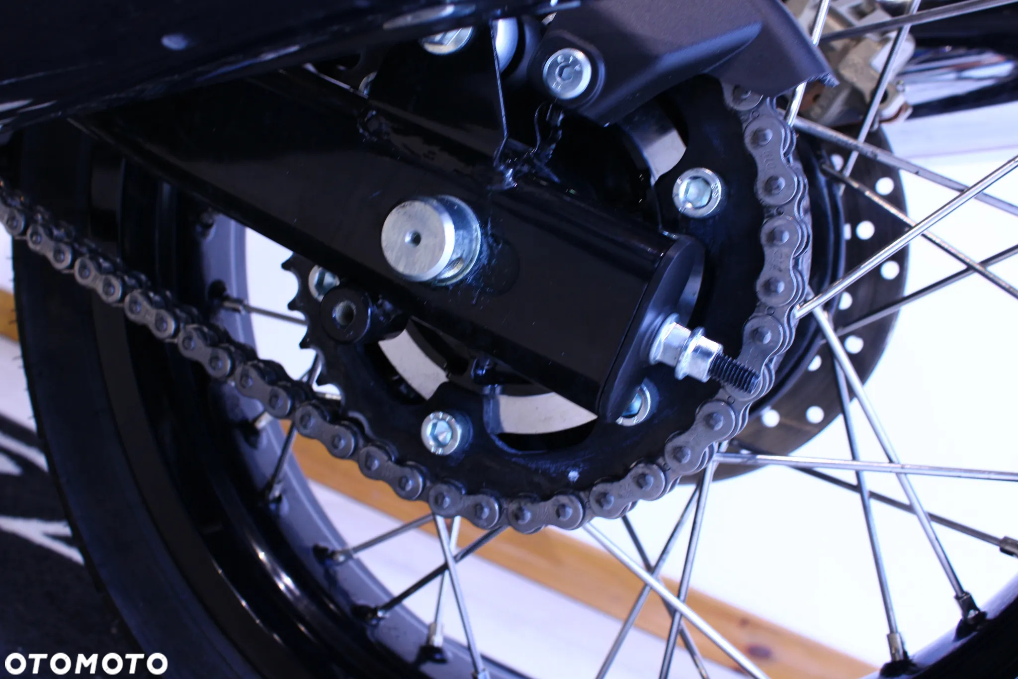 Royal Enfield Continental - 30