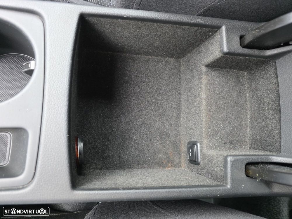 Audi A4 Avant 2.0 TDI Advance - 18
