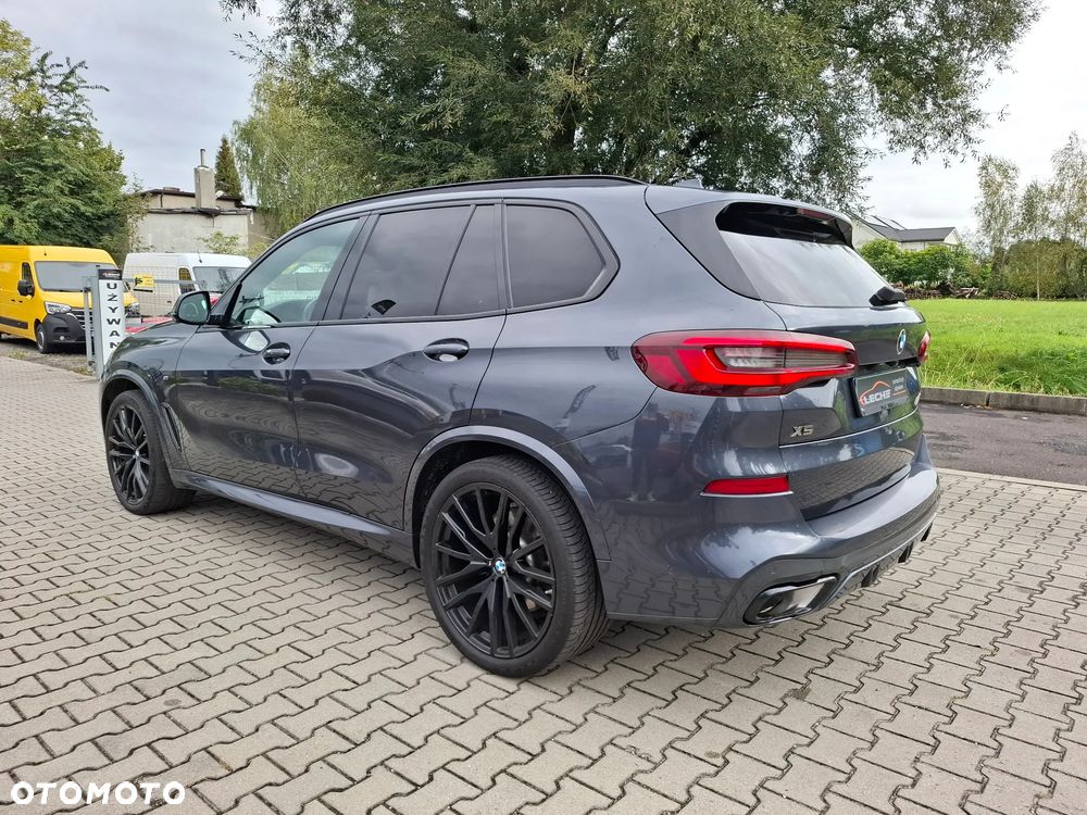 BMW X5 M M50d - 11