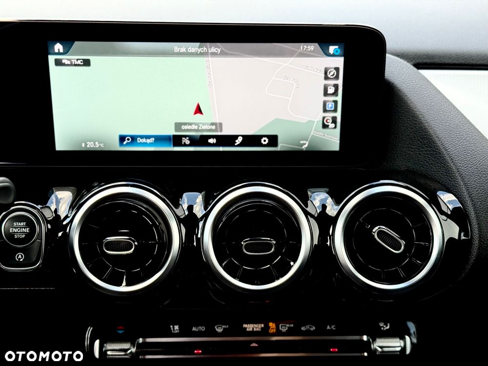 Mercedes-Benz Klasa B 180 d 8G-DCT - 34