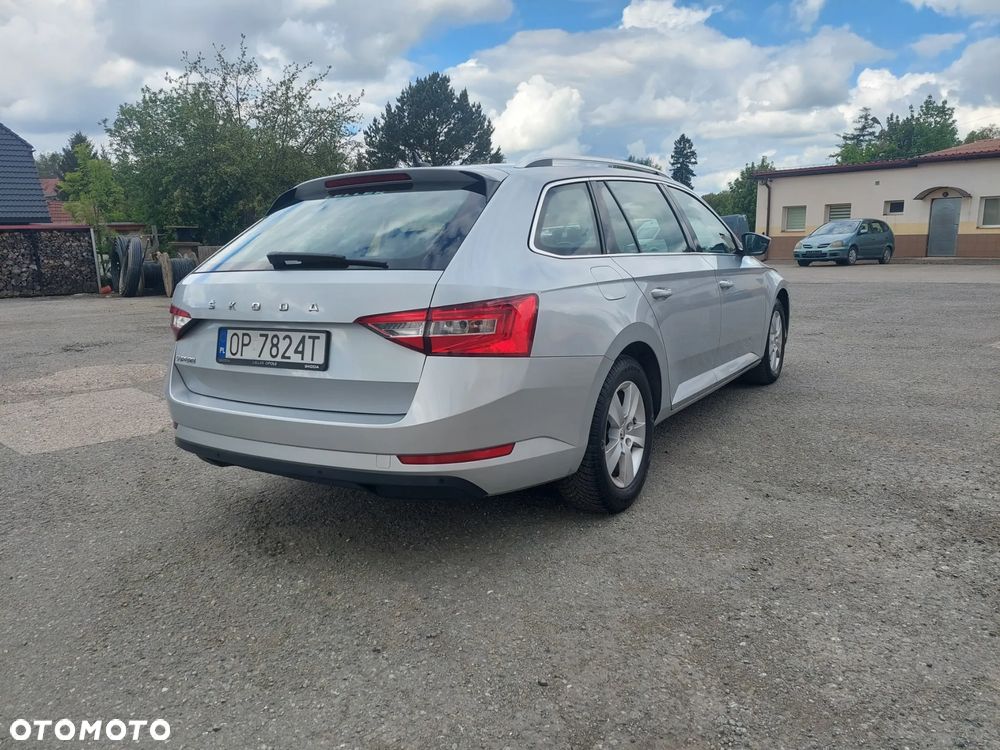 Skoda Superb - 16