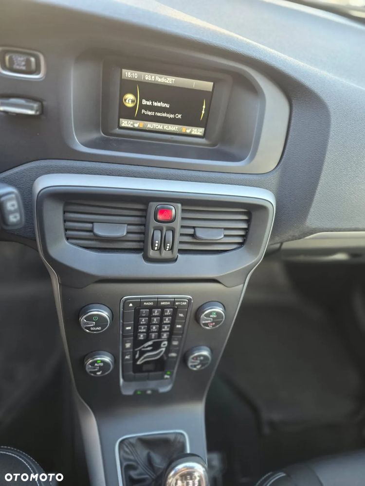 Volvo V40 D2 Momentum - 8