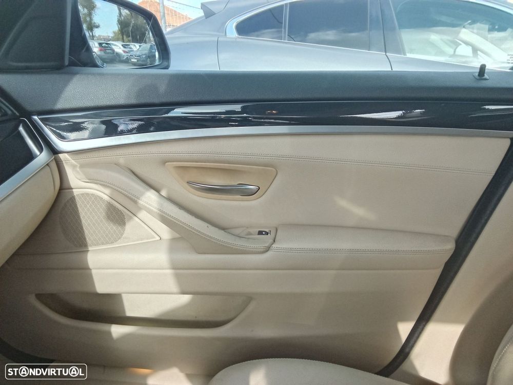 BMW 535 d Exclusive Auto - 20