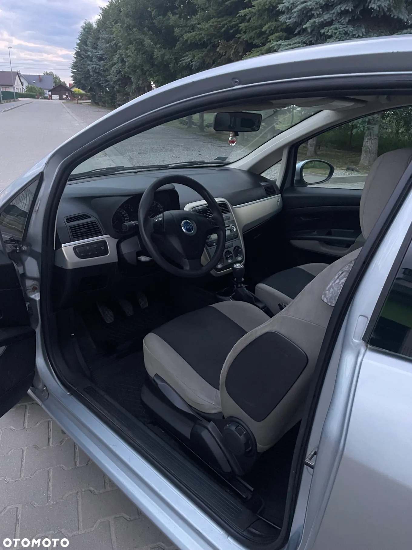 Fiat Grande Punto - 8