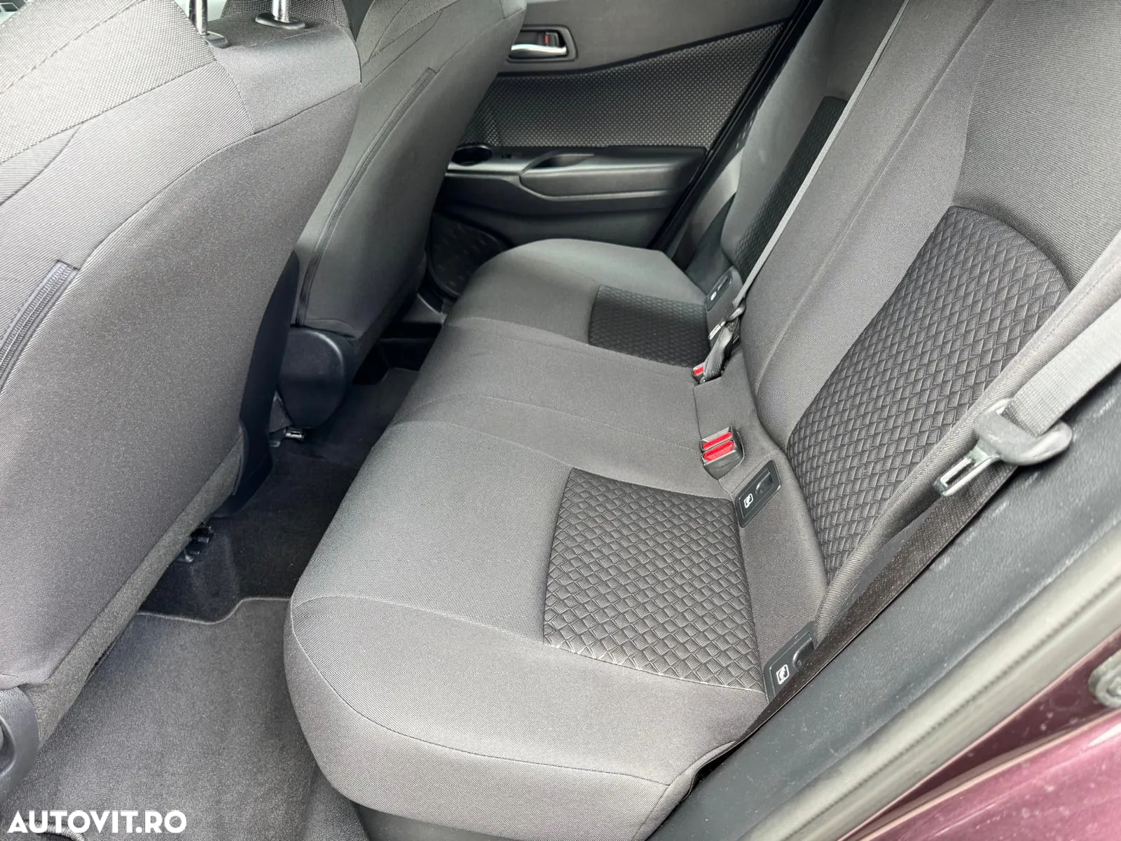 Toyota C-HR 1.8 HSD 122 CP 4x2 CVT Style - 14