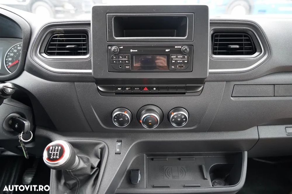 Renault MASTER / BLAZER / PANEL / 2023 - 29