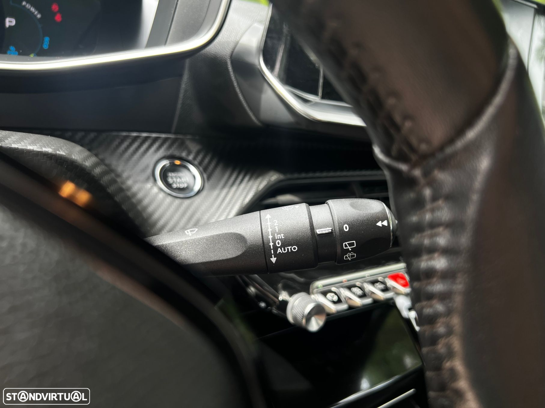 Peugeot e-208 Allure Pack - 43