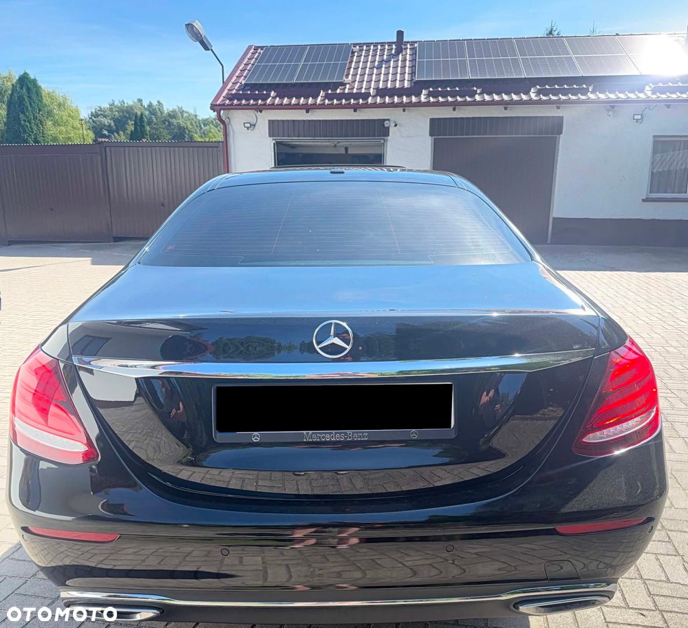 Mercedes-Benz Klasa E 300 9G-TRONIC - 13