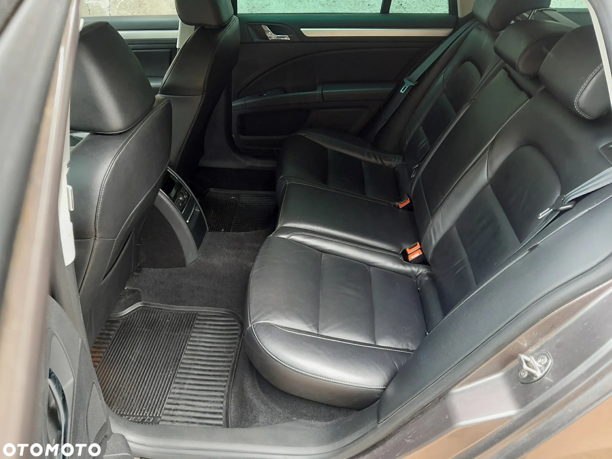 Skoda Superb 2.0 TDI Elegance DSG - 15
