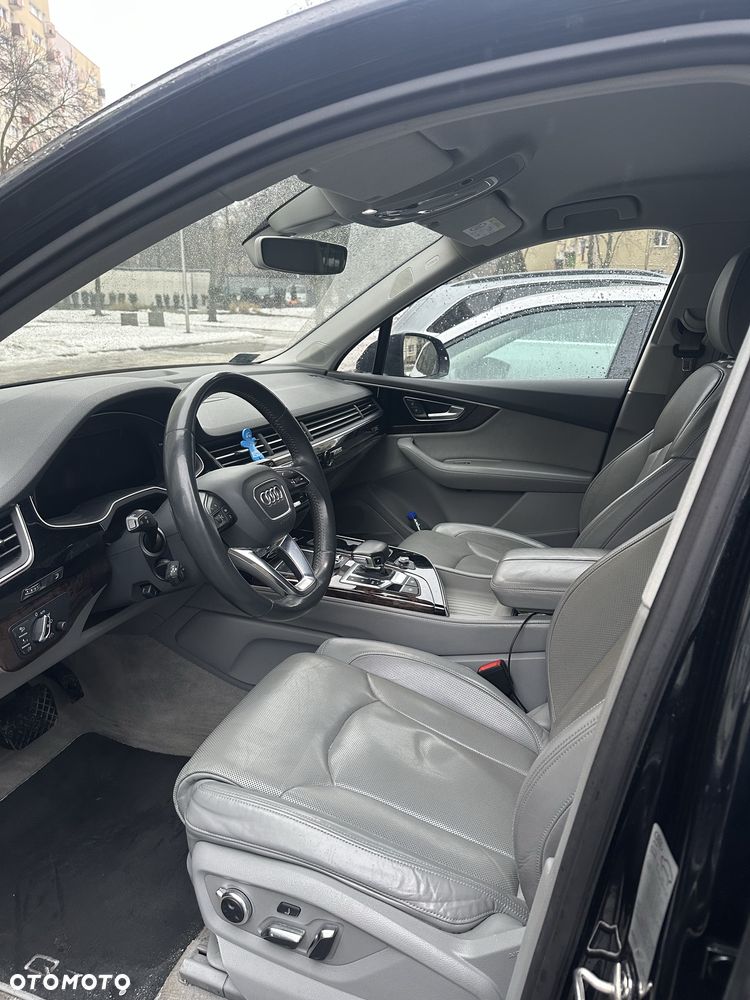 Audi Q7 - 6