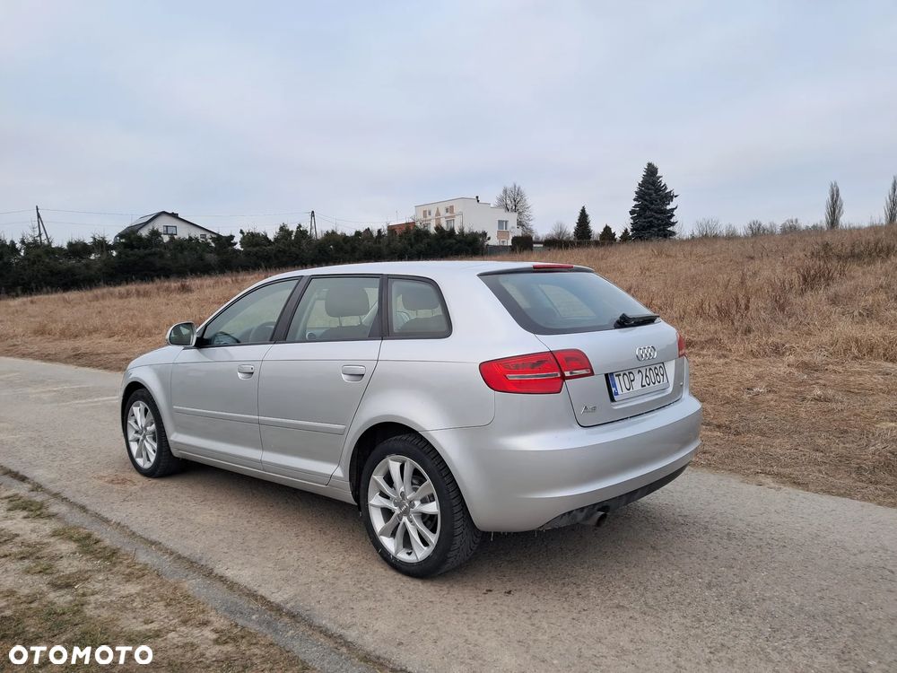 Audi A3 Sportback 1.6 Attraction - 3