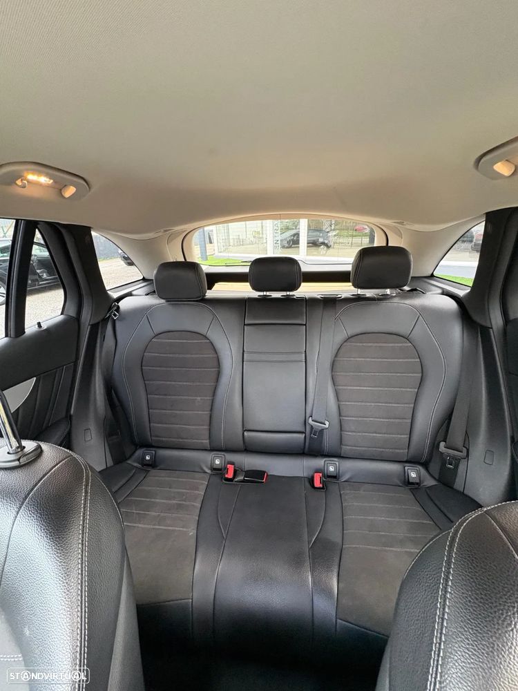 Mercedes-Benz GLC 300 - 11