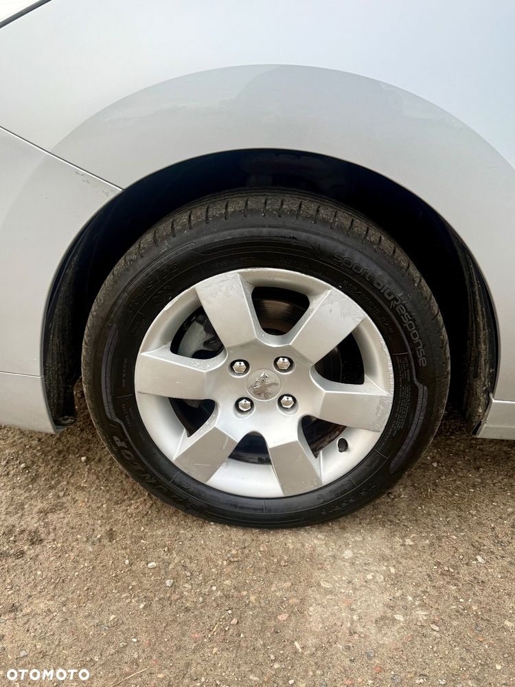 Peugeot 5008 1.6 HDi Family 7os - 15