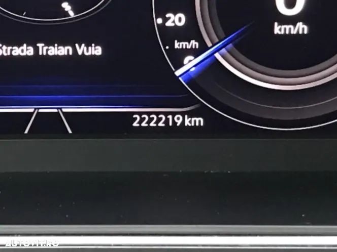 Volkswagen Tiguan 2.0 TDI DSG Life - 8