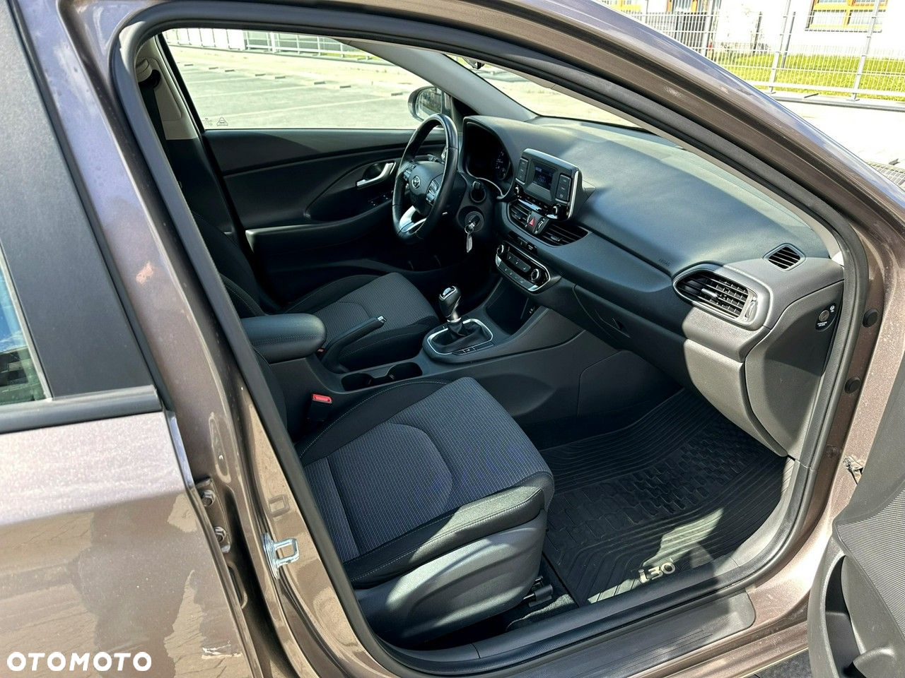 Hyundai i30 1.5 DPI Classic + - 17