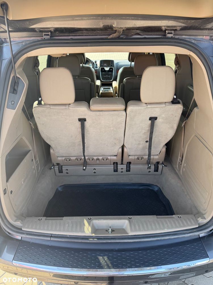 Chrysler Town & Country 3.6 Touring - 12